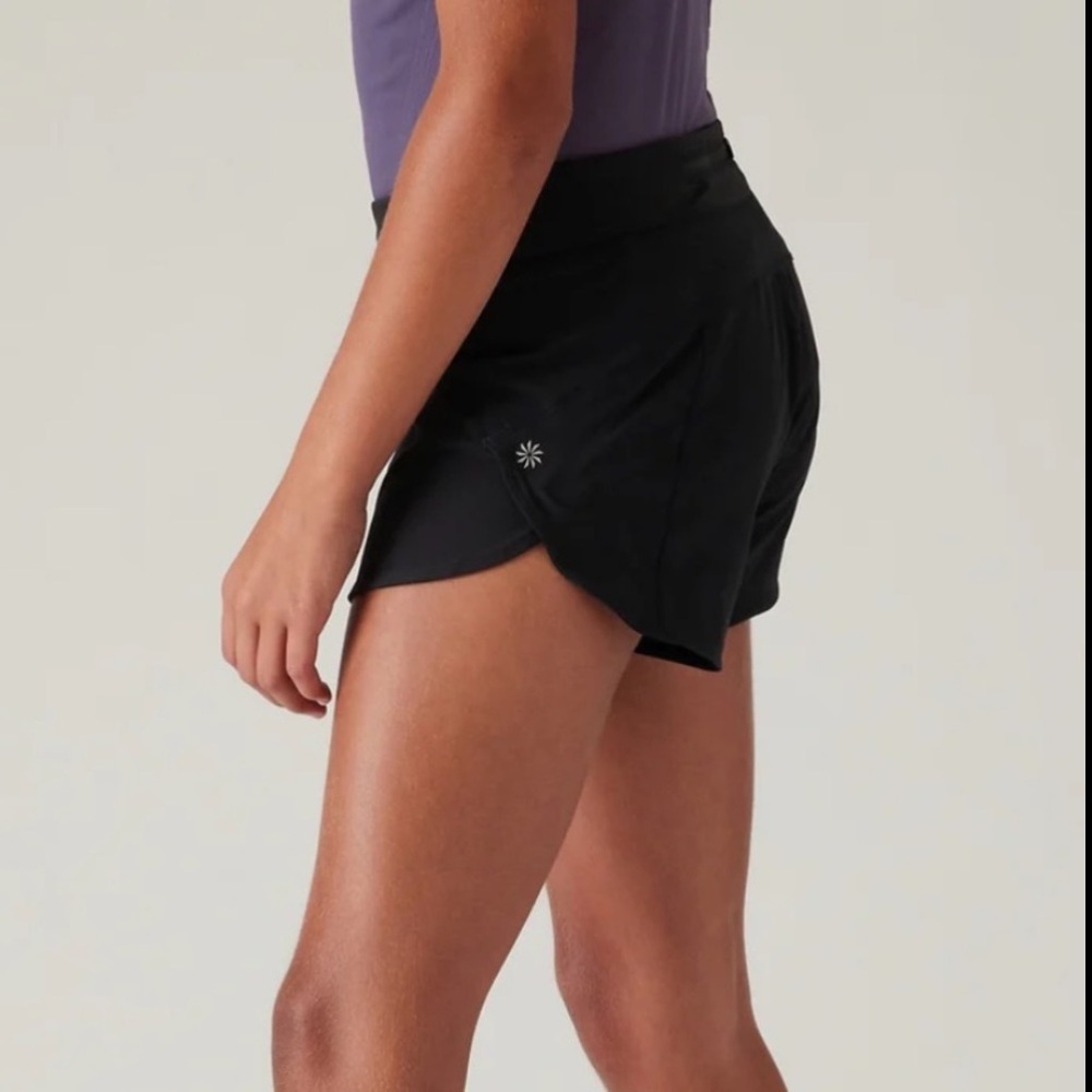 ATHLETA GIRL RUN THE WORLD 3" SHORT